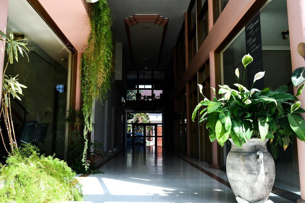 Argenta Apart Hotel Trelew Exteriör bild